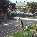House & Hotel