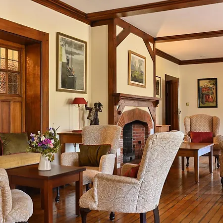 House & ホテル 4*