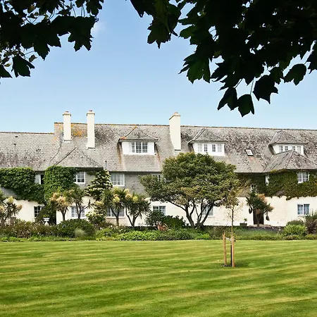 Hotel House & 4*