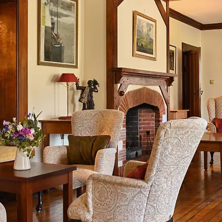 Hotel House & 4*