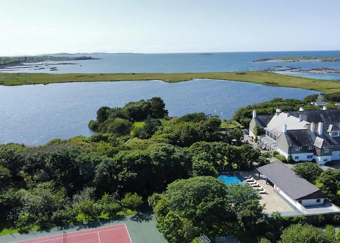 Отель House & Ренвайл